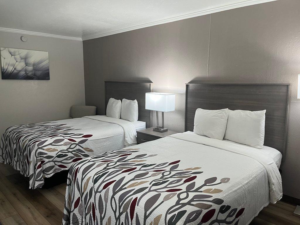 Red Roof Inn Madisonville エクステリア 写真