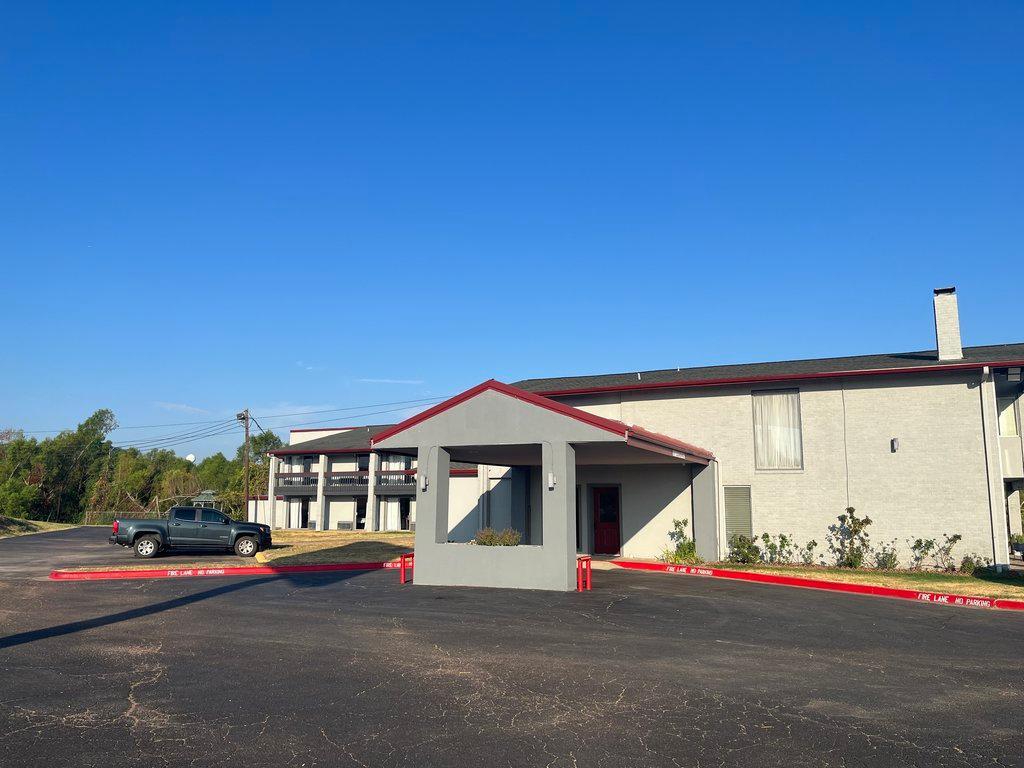 Red Roof Inn Madisonville エクステリア 写真