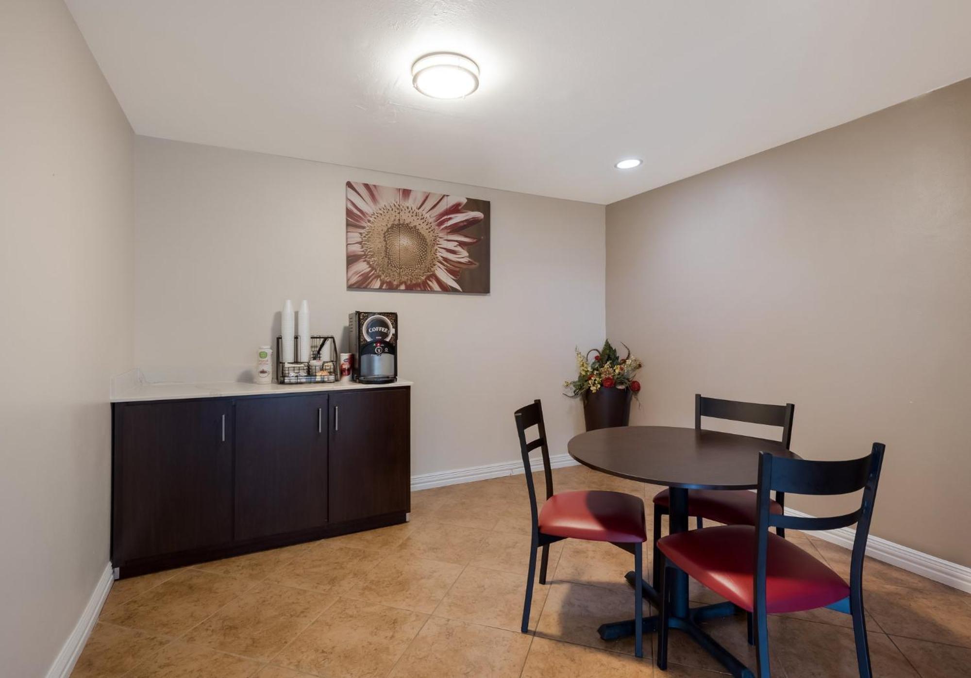 Red Roof Inn Madisonville エクステリア 写真