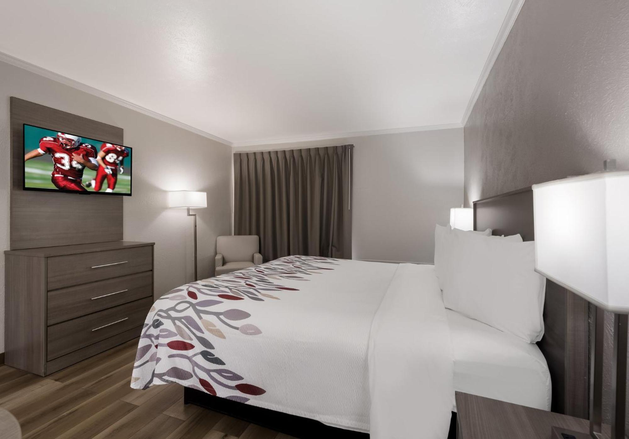 Red Roof Inn Madisonville エクステリア 写真