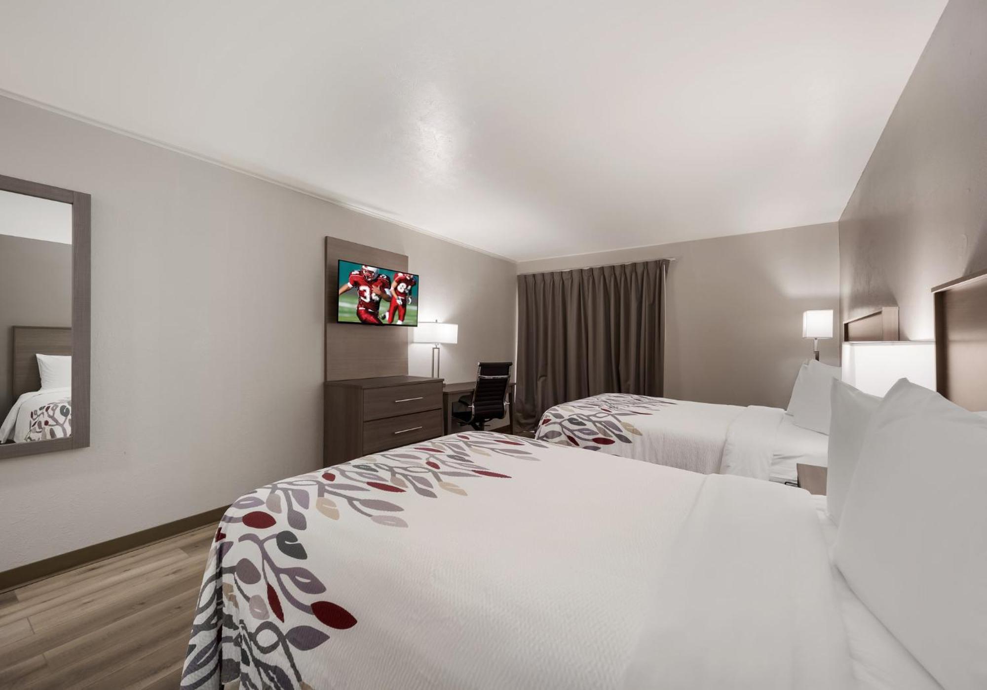 Red Roof Inn Madisonville エクステリア 写真