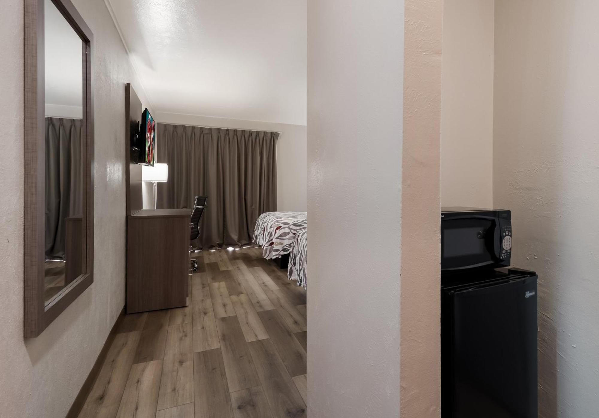 Red Roof Inn Madisonville エクステリア 写真
