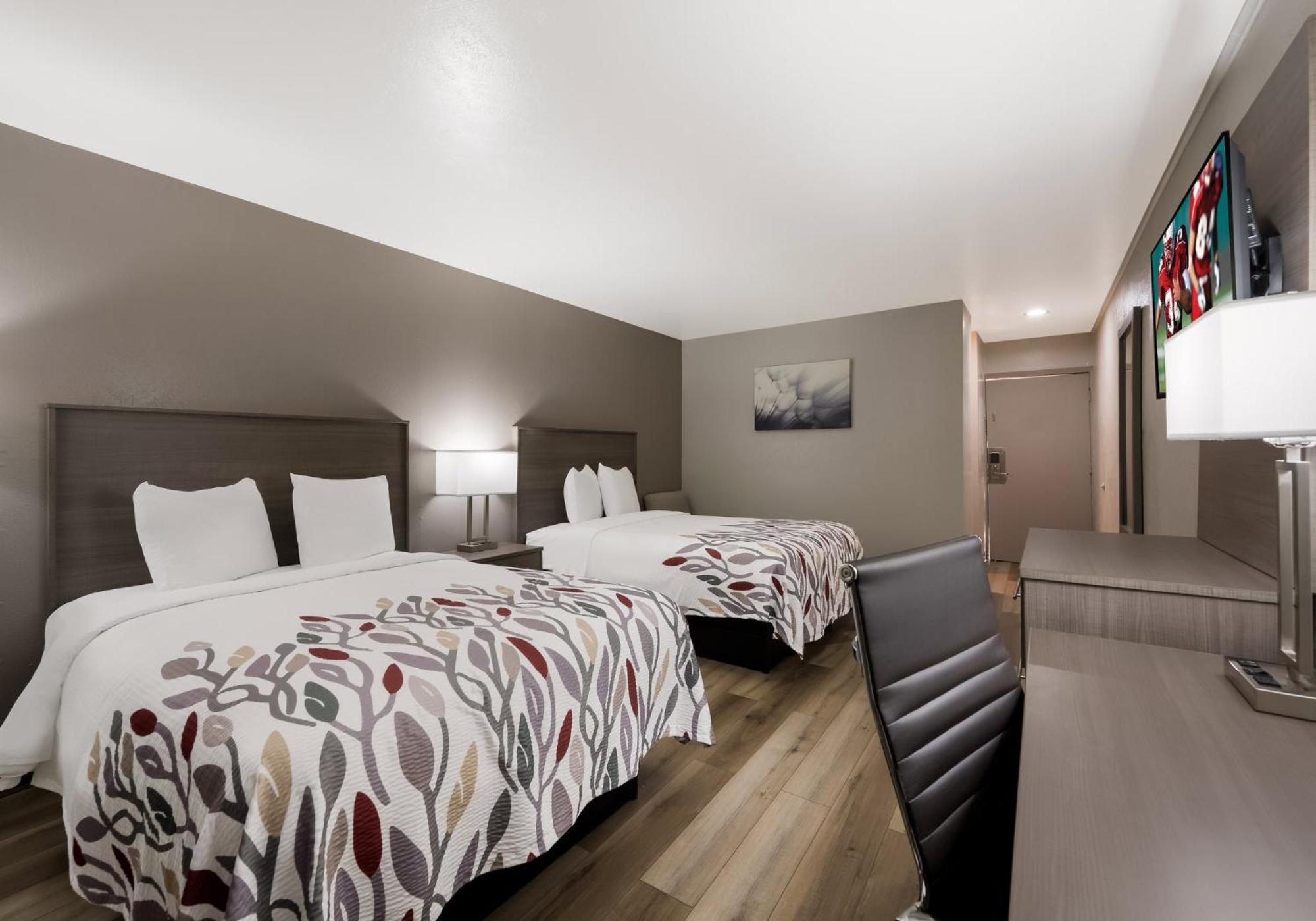 Red Roof Inn Madisonville エクステリア 写真