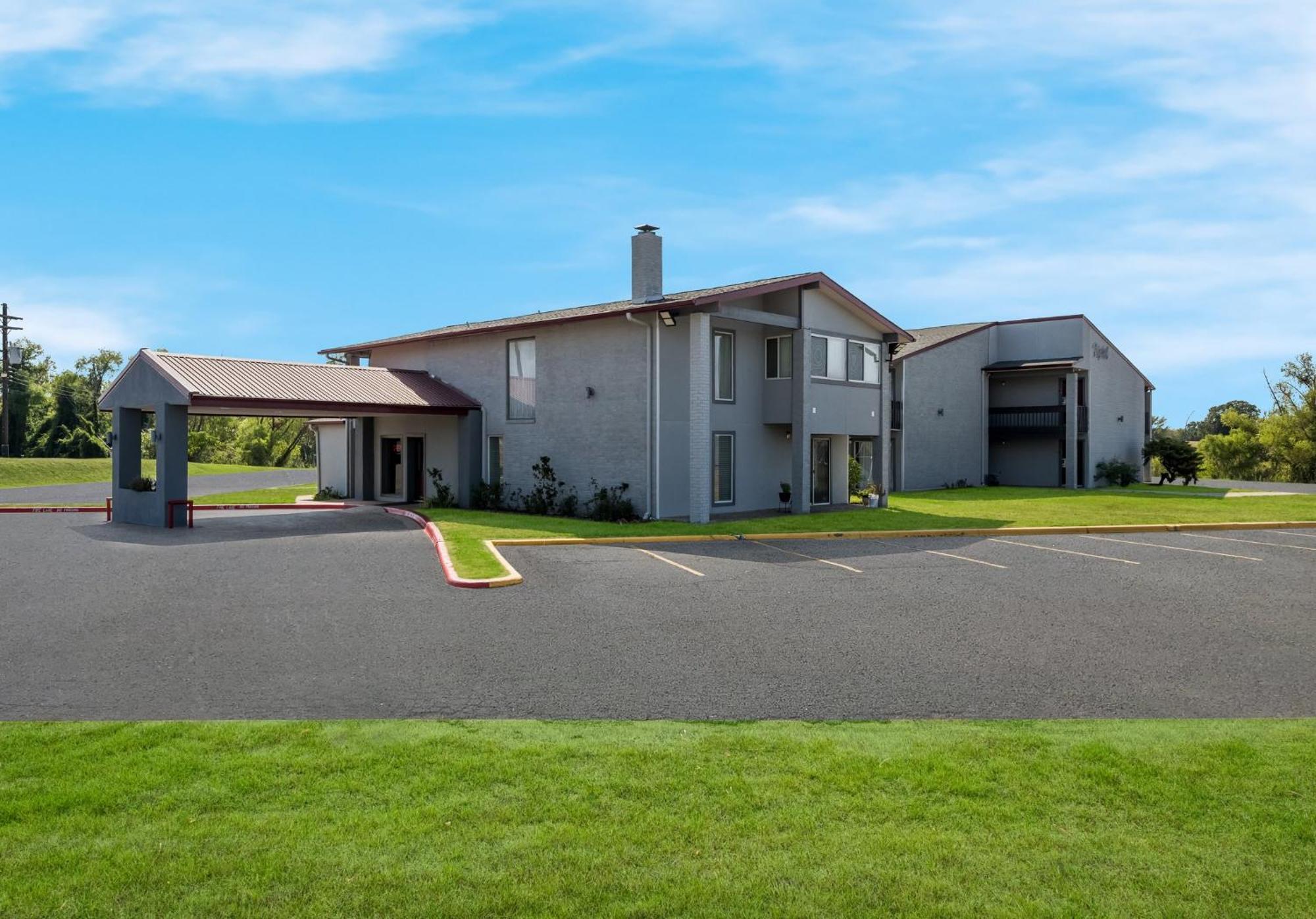 Red Roof Inn Madisonville エクステリア 写真