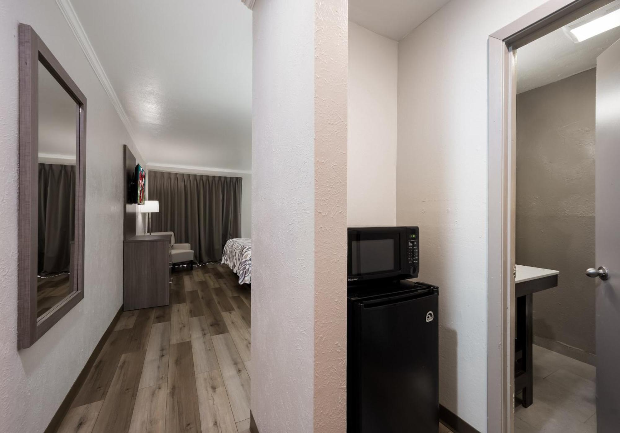 Red Roof Inn Madisonville エクステリア 写真